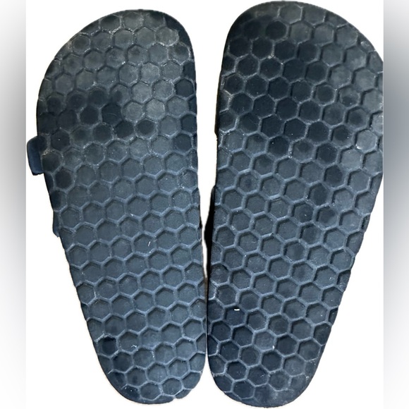 Cat & Jack Slide On Sandals - Picture 3 of 4